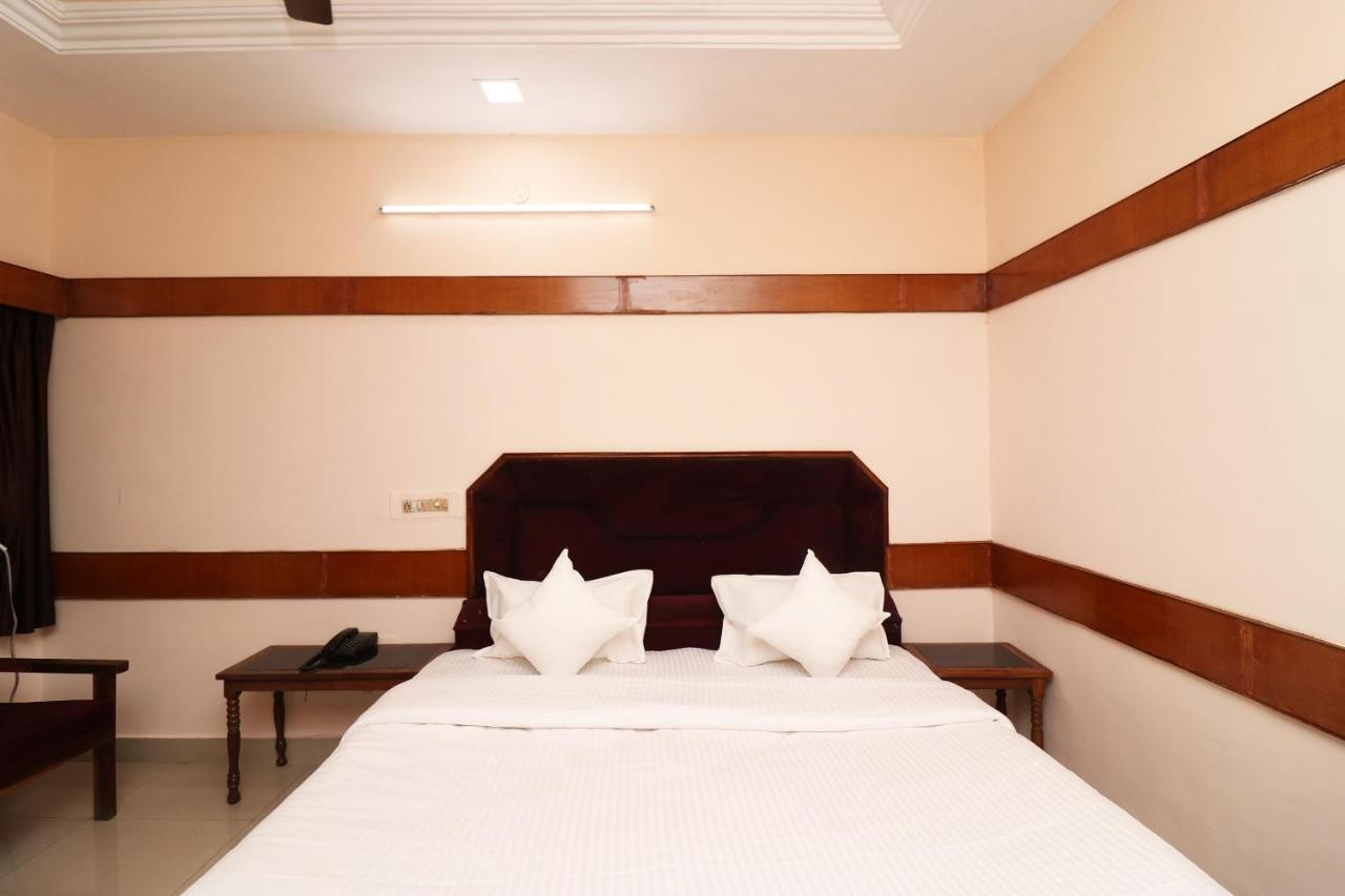 Spot On 37002 Hotel Natraj Bilaspur  Ngoại thất bức ảnh